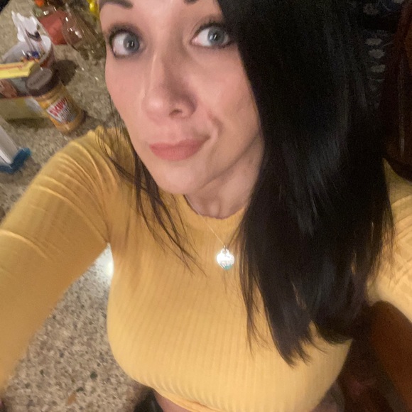 Meet your Posher, Anna - Picture 6 of 7